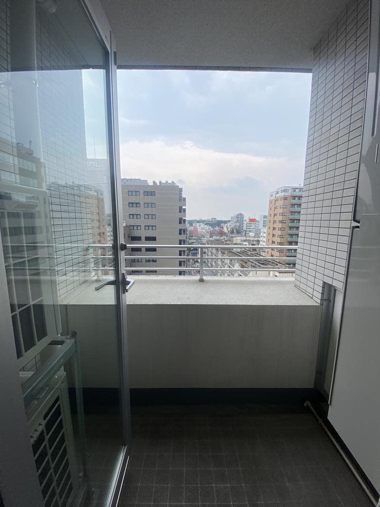 バルコニー　※別タイプ参考写真