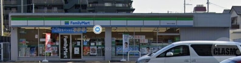 コンビニ　ファミリーマート茨木小川町店（コンビニ）まで439m
