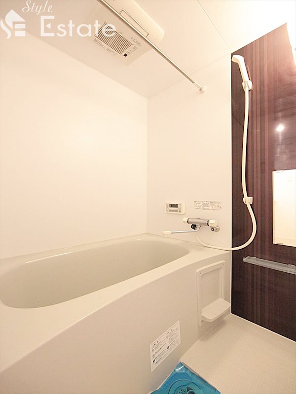 バス・シャワールーム　バスルーム