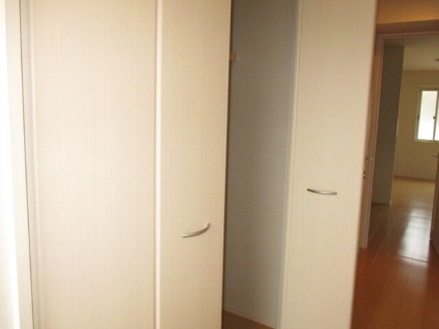 収納　廊下収納