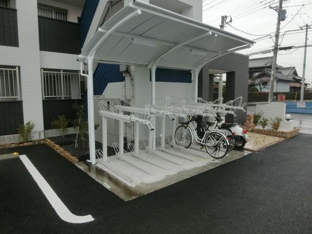 その他　嬉しい駐輪場です。