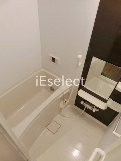 バス・シャワールーム　追焚付のバスルームでおくつろぎください