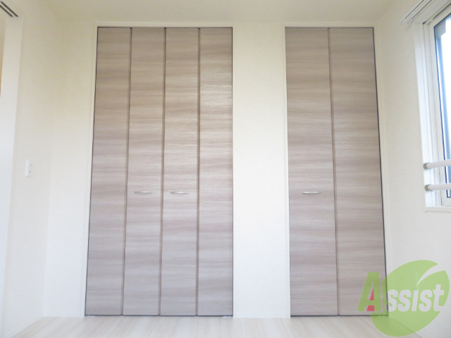 収納　収納はこちらのクローゼットになりますねー。