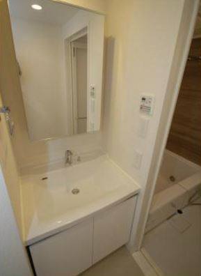 洗面設備　嬉しい独立洗面台☆