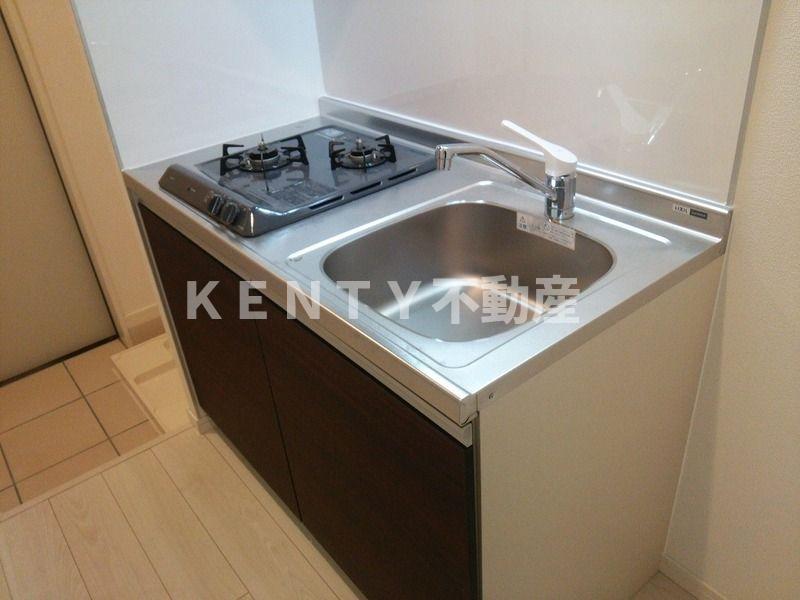 キッチン　コンパクトなキッチンで掃除もラクラク