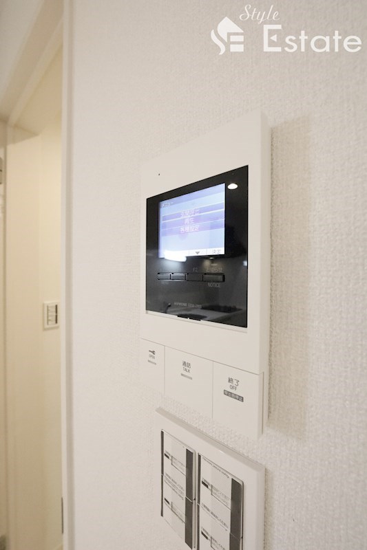 セキュリティ　モニター付きインターホン