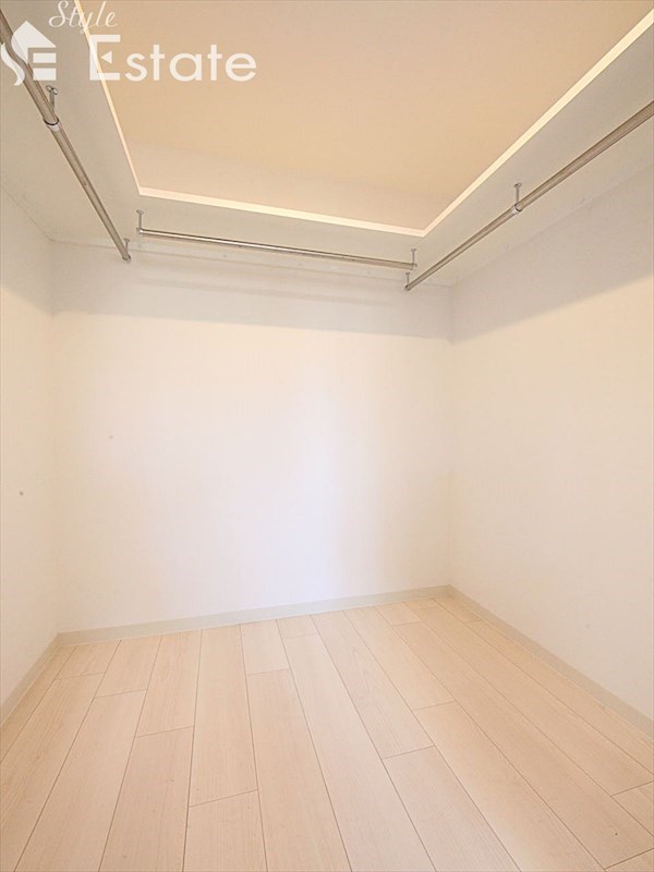 収納　ウォークインクローゼット