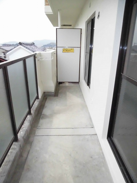 バルコニー　ベランダですよ。