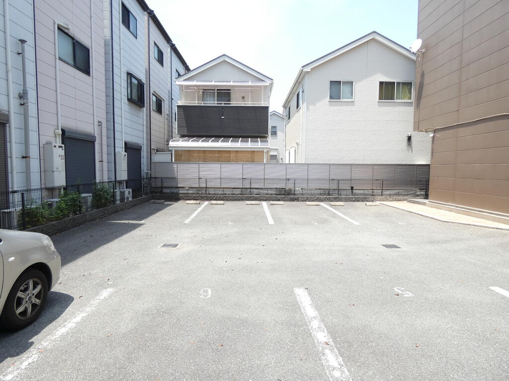 駐車場　★駐車場枠7台有ります！空き確認はお問い合わせください★