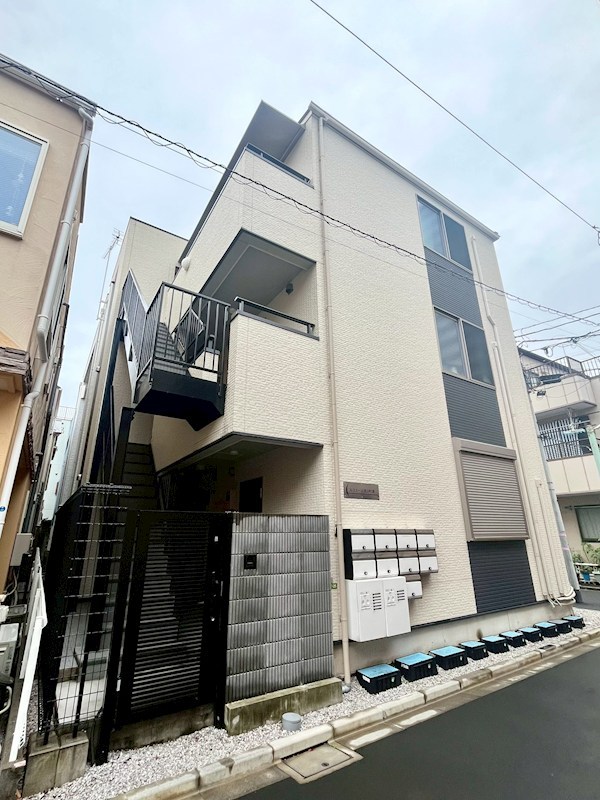 東京メトロ千代田線 町屋駅 徒歩12分 築6年