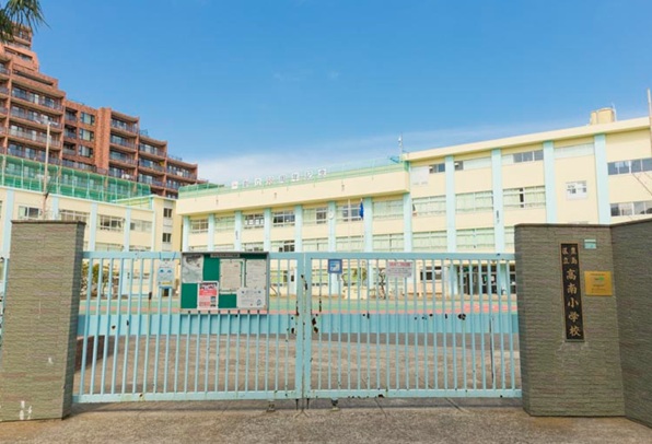 小学校　高南小学校（小学校）まで331m