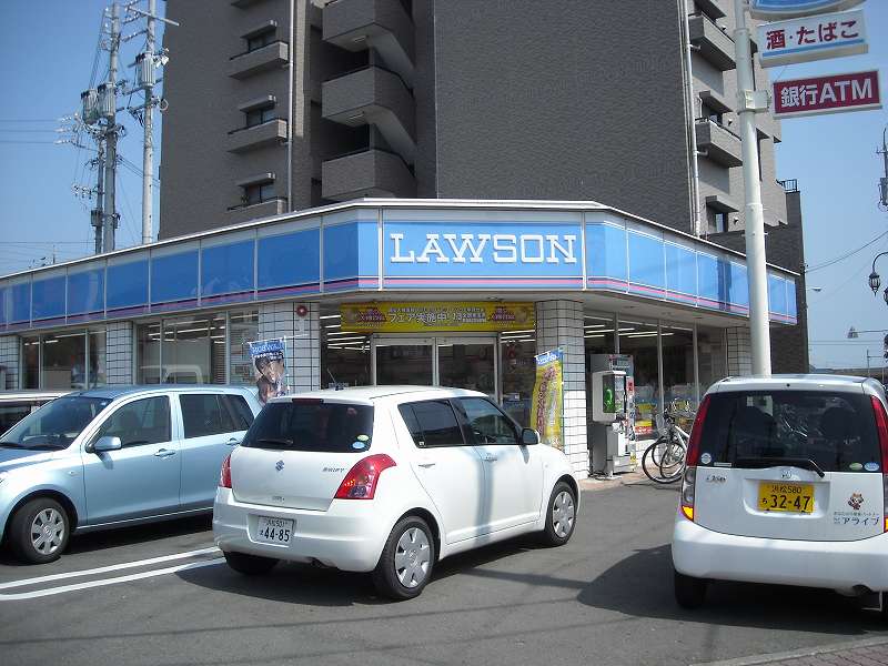 コンビニ　ローソン 袋井駅前通店（コンビニ）まで673m