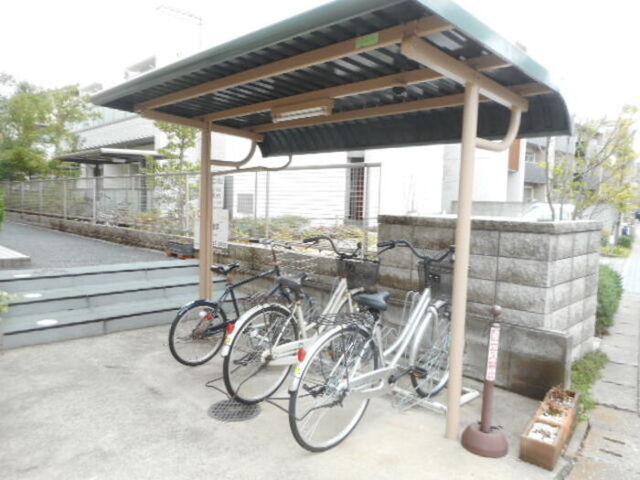 その他　駐輪場です