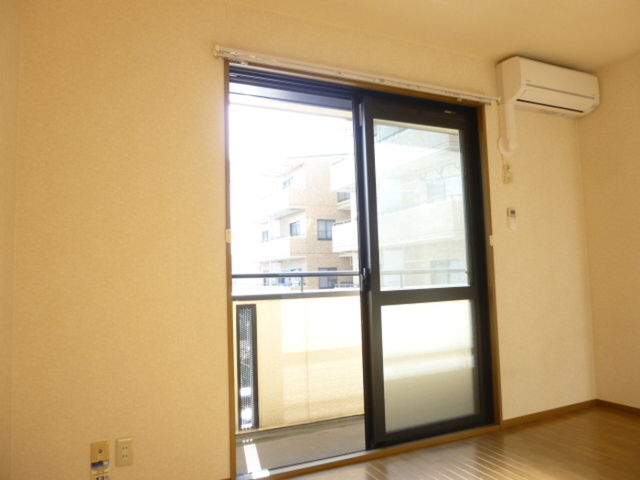 居室・リビング　洋室６帖のお部屋です