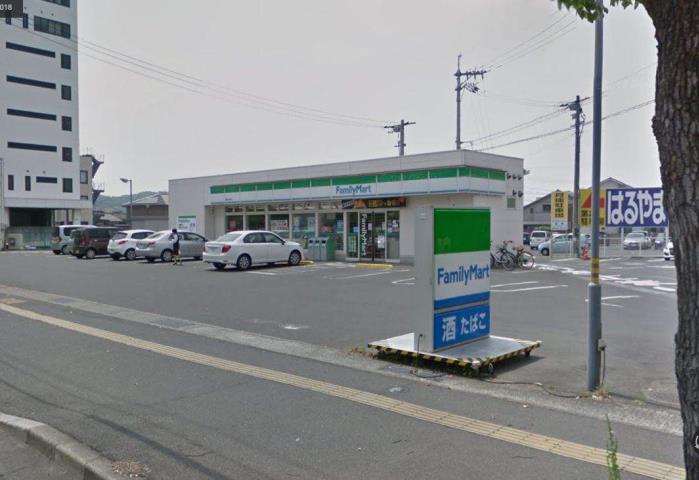 コンビニ　ファミリーマート倉敷白楽町店（コンビニ）まで201m