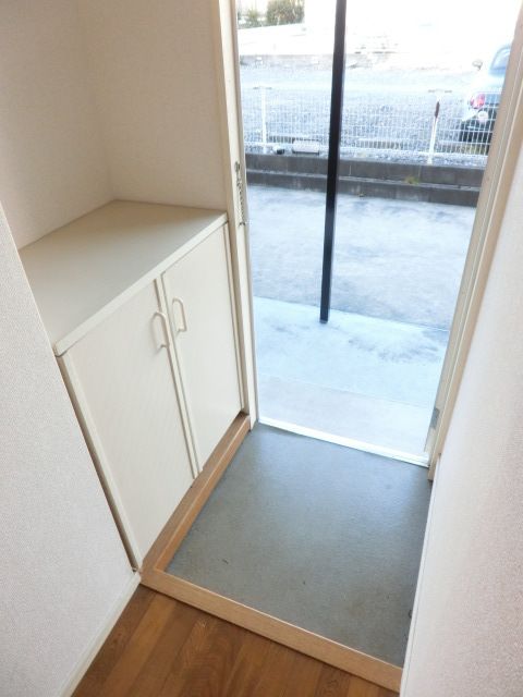玄関　シューズBOX付きの玄関！
