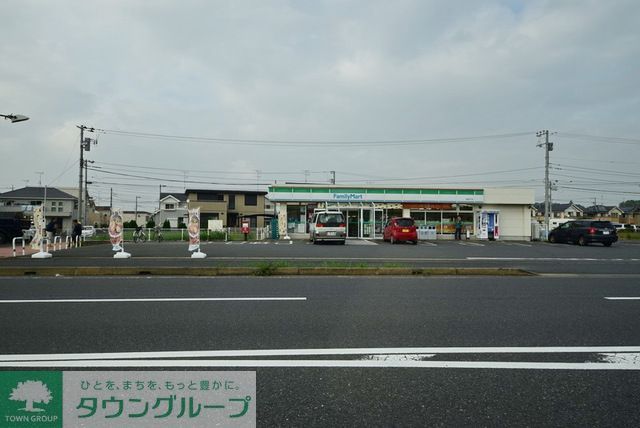 コンビニ　ファミリーマート印西木下店（コンビニ）まで1080m
