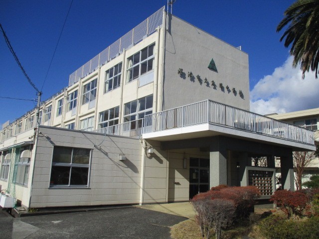 中学校　沼津市立金岡中学校（中学校）まで1206m