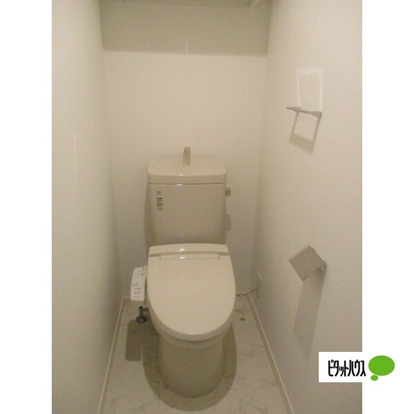 トイレ　※他のお部屋の写真です。