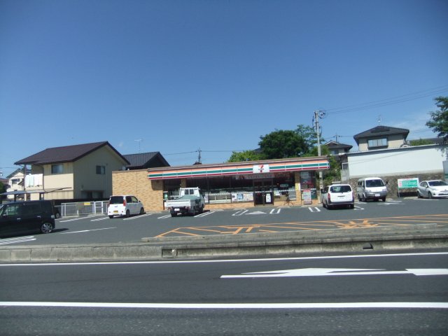 コンビニ　セブン－イレブン　津山大崎店（コンビニ）まで2300m