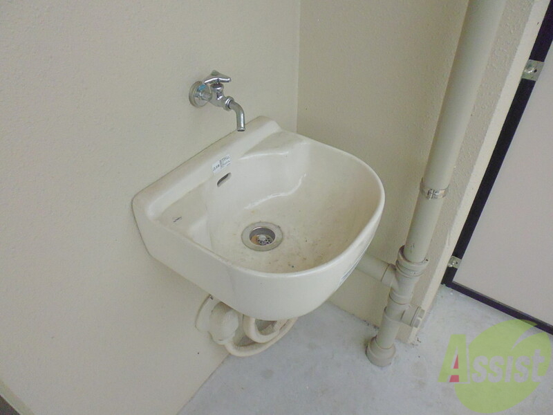 その他設備　バルコニーにスロップシンク。水やりもラックラクですよ