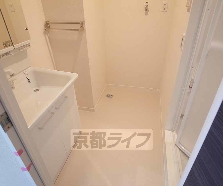洗面設備　広めの脱衣所です
