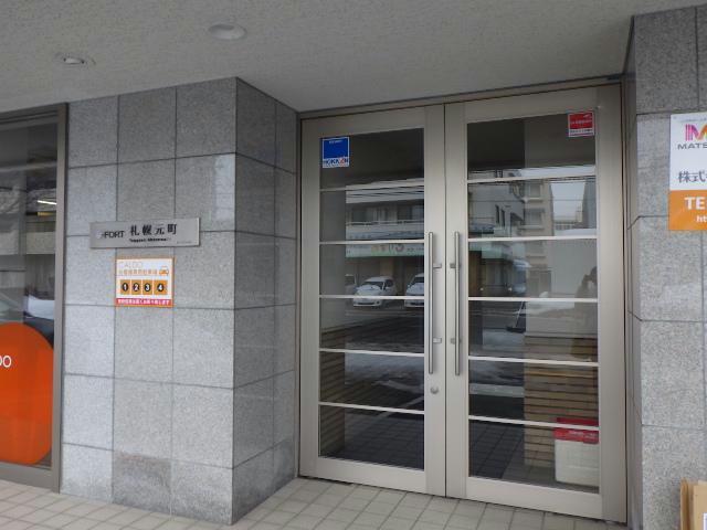 エントランス　エントランス部分