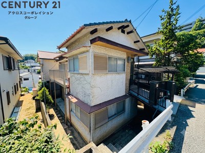 建物外観　嬉しい駐車場付きの貸家