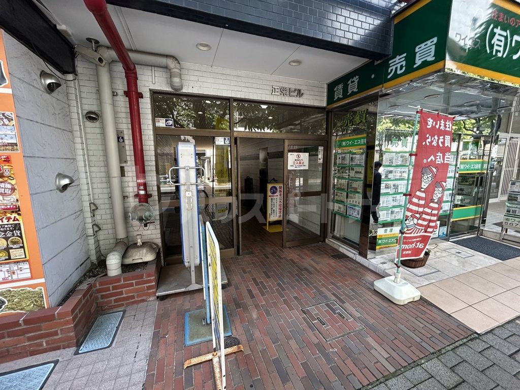 エントランス