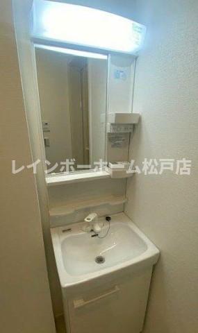 洗面設備　広い洗面スペース