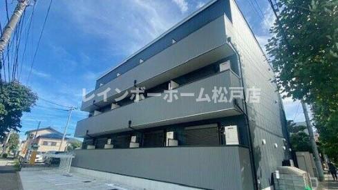 建物外観　外観は落ち着いています