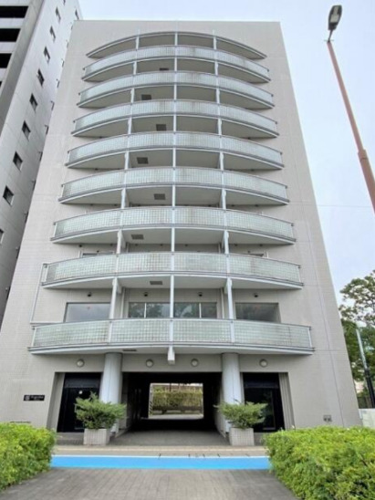 建物外観　ネット無料。ネット無料なら月々実質4000円程度のコストがか