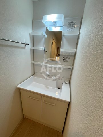 洗面設備　ラ・ヴィーア文の里　独立洗面台