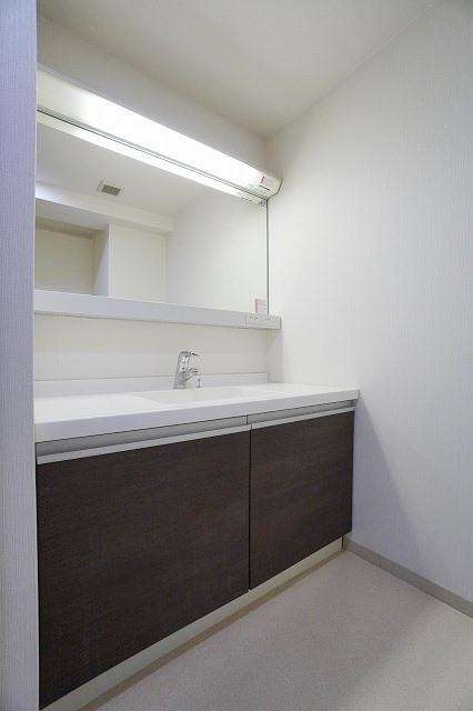洗面設備　別部屋の写真です