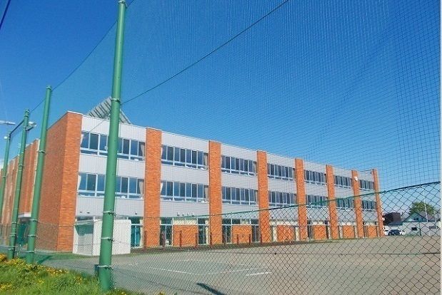 小学校　岩見沢小学校（小学校）まで230m