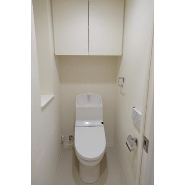 トイレ　※写真は同タイプ住戸です。
