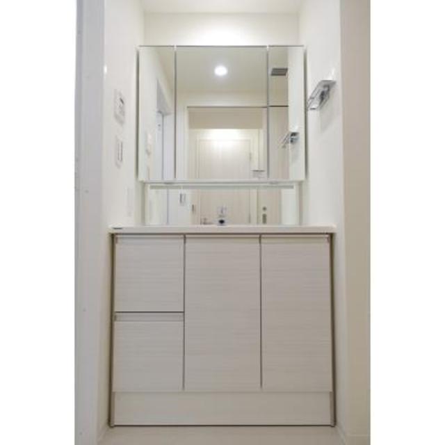 洗面設備　※写真は同タイプ住戸です。
