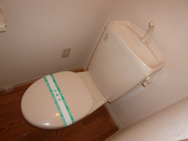 トイレ　ウォシュレット完備