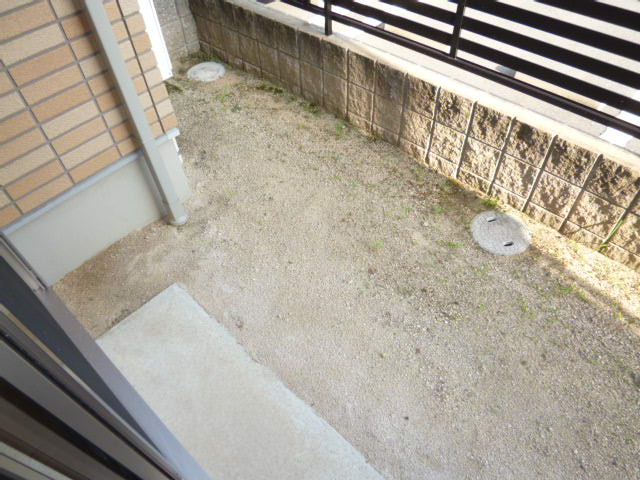 庭　専用庭