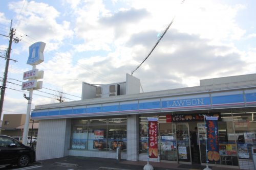 コンビニ　ローソン Ｌ 豊中熊野町四丁目（コンビニ）まで306m