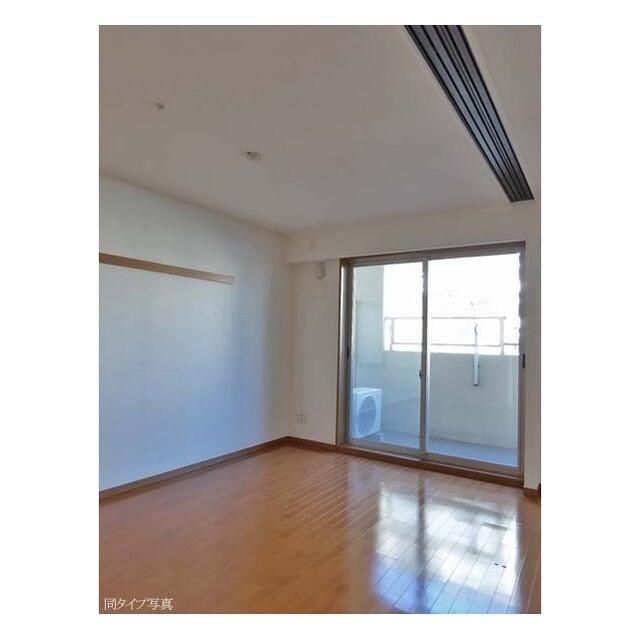 居室・リビング　別タイプ部屋　参考写真です