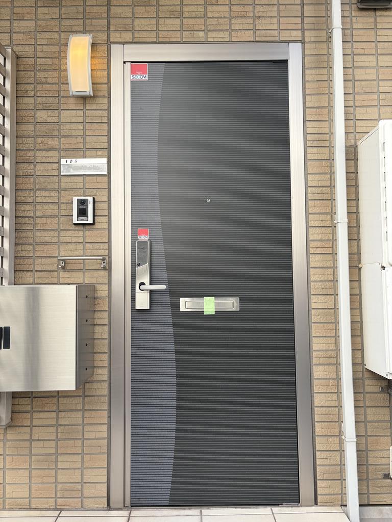 セキュリティ　SECOMのセキュリーティーも導入済みで安心