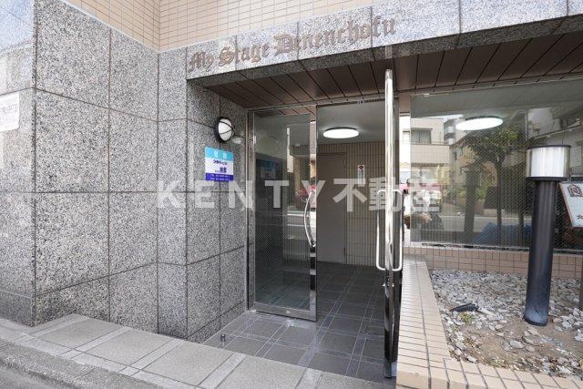 エントランス　清潔なエントランスです