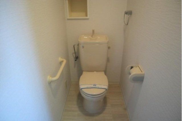 トイレ　清潔なトイレです。