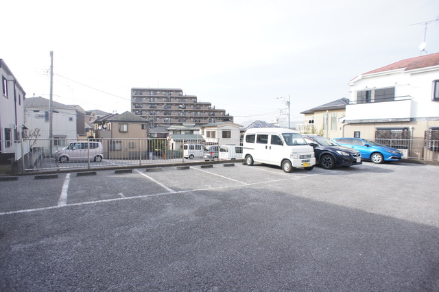 駐車場　敷地内駐車場