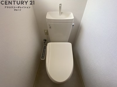 上ノ島2丁目貸家のトイレ写真