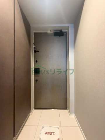 グランエール西日暮里SOUTHの玄関写真