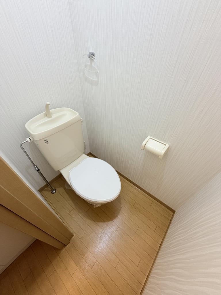ＪＲ山陽本線 福山駅 徒歩28分 2階建 築26年のトイレ写真