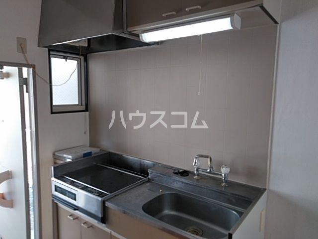 ルピナスC棟のキッチン写真