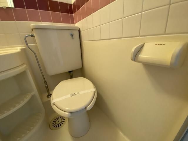 トイレ　清潔感ある洋式トイレです☆お掃除も楽々です！！